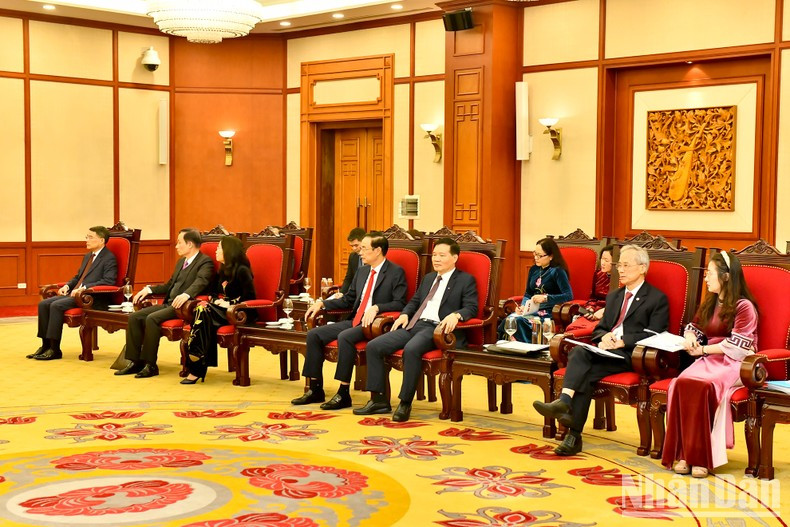 La delegación vietnamita.