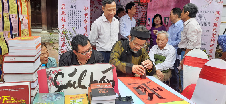 Presentaciones de caligrafía.