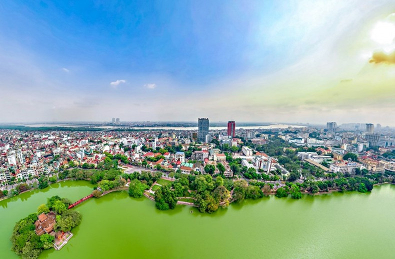 Un panorama del centro de Hanói, desde el lago Hoan Kiem hasta el río Rojo.