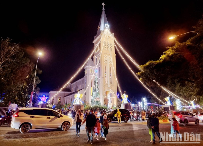 Centro de la ciudad de Da Lat en la Nochebuena. Centro de la ciudad de Da Lat en la Nochebuena.
