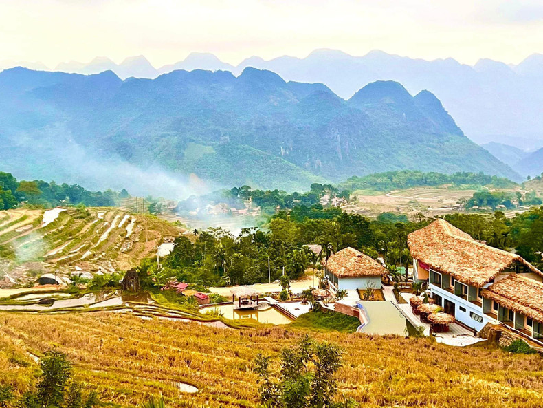 Pu Luong al atardecer. Pu Luong al atardecer.