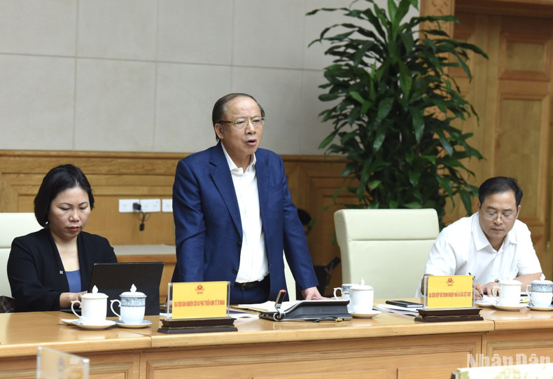 Representantes de la Asociación de las Empresas medianas y pequeñas en el evento. Representantes de la Asociación de las Empresas medianas y pequeñas en el evento.