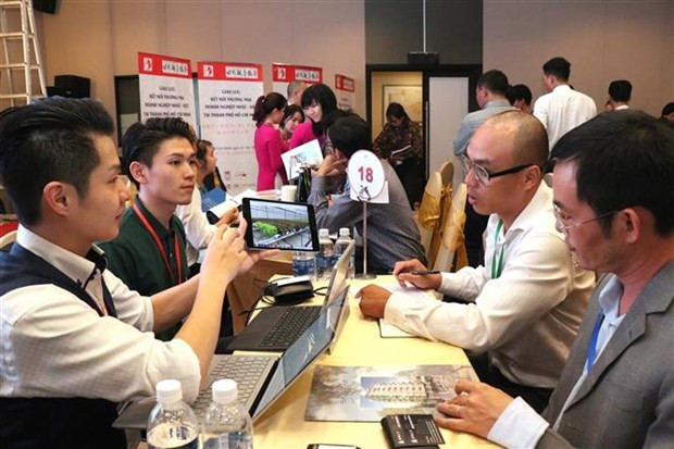 Intercambio y conexión comercial Japón-Vietnam en Ciudad Ho Chi Minh. (Fotografía: VNA) Intercambio y conexión comercial Japón-Vietnam en Ciudad Ho Chi Minh. (Fotografía: VNA)