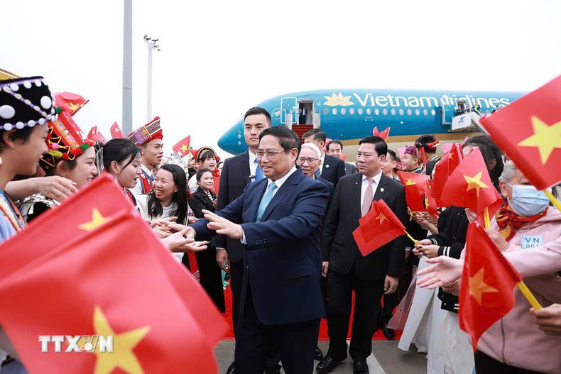 Acto de bienvenida al primer ministro vietnamita. (Foto: VNA)
