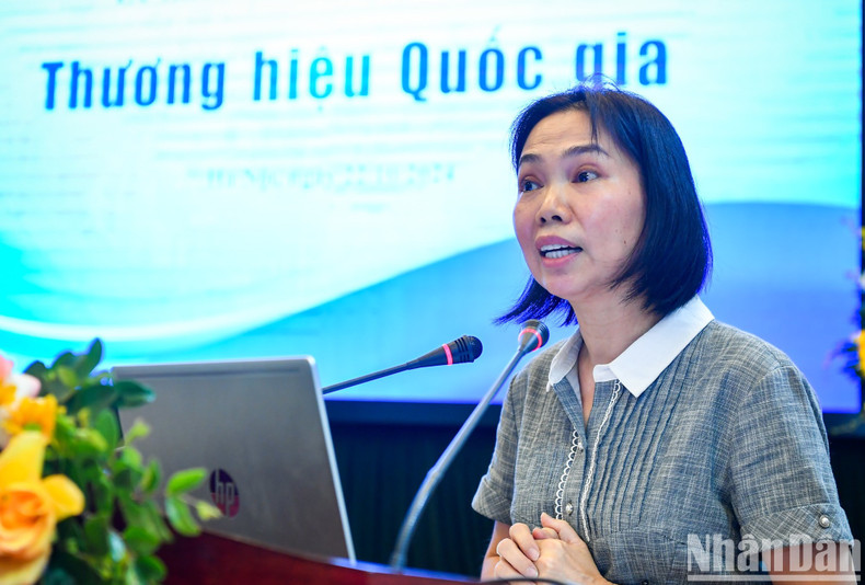Tran Anh Dao, directora general adjunta a cargo de la junta ejecutiva de la Bolsa de Valores de Ciudad Ho Chi Minh. Tran Anh Dao, directora general adjunta a cargo de la junta ejecutiva de la Bolsa de Valores de Ciudad Ho Chi Minh.