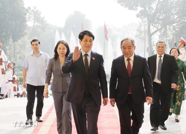 El presidente Luong Cuong en el Palacio Presidencial. (Foto: VNA) El presidente Luong Cuong en el Palacio Presidencial. (Foto: VNA)
