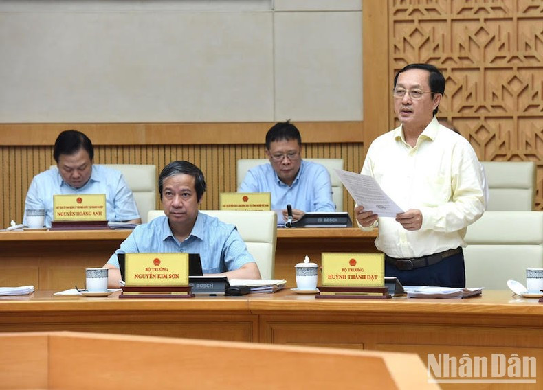 El ministro de Ciencia y Tecnología, Huynh Thanh Dat.