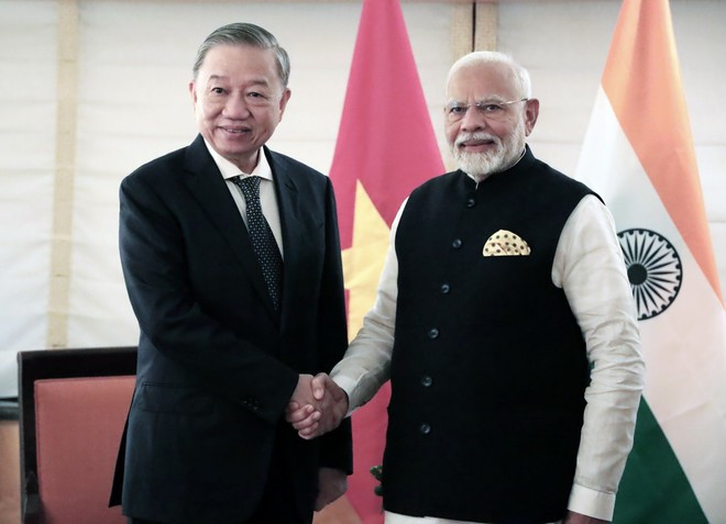El secretario general del Partido Comunista y presidente de Vietnam, To Lam, (izquierda) se reúne con el primer ministro indio Narendra Modi, con motivo de su asistencia a la Cumbre del Futuro y al debate general de Alto Nivel de la Asamblea General de las Naciones Unidas en la ciudad de Nueva York en septiembre de 2024. (Foto: VNA) El secretario general del Partido Comunista y presidente de Vietnam, To Lam, (izquierda) se reúne con el primer ministro indio Narendra Modi, con motivo de su asistencia a la Cumbre del Futuro y al debate general de Alto Nivel de la Asamblea General de las Naciones Unidas en la ciudad de Nueva York en septiembre de 2024. (Foto: VNA)
