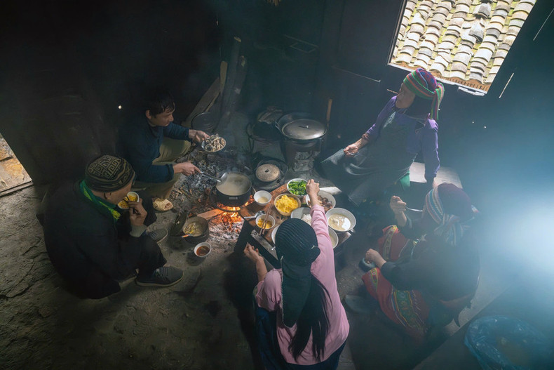 La vida cotidiana en las casas de tierra de arcilla. (Foto: VNA) La vida cotidiana en las casas de tierra de arcilla. (Foto: VNA)