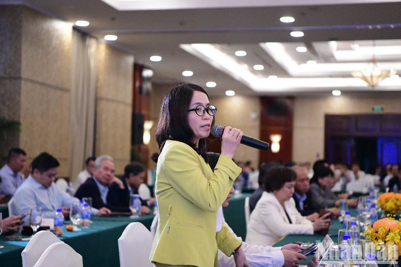 Bui Thu Thuy, subdirectora del Departamento de Desarrollo de la Empresa Privada y Economía Colectiva, del Ministerio de Finanzas. Bui Thu Thuy, subdirectora del Departamento de Desarrollo de la Empresa Privada y Economía Colectiva, del Ministerio de Finanzas.