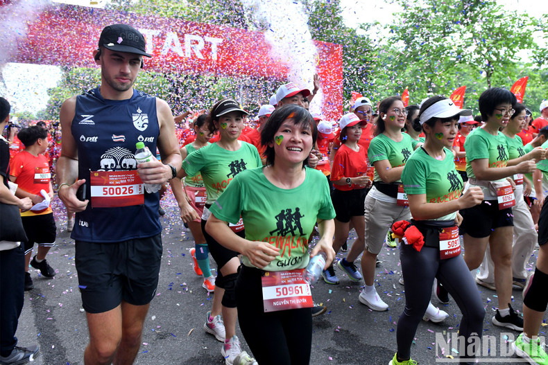 La cita deportiva atrae a los extranjeros. La cita deportiva atrae a los extranjeros.
