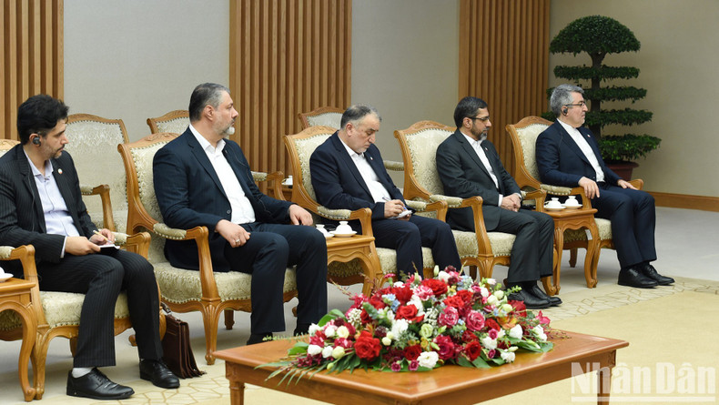 Miembros del Comando de Aplicación de la Ley de Irán.