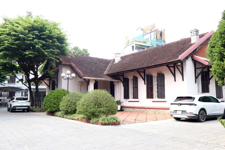 El edificio de oficinas de estilo francés del Departamento de Agricultura y Medio Ambiente de la ciudad de Hue en la calle Dong Da. (Foto: VNA)