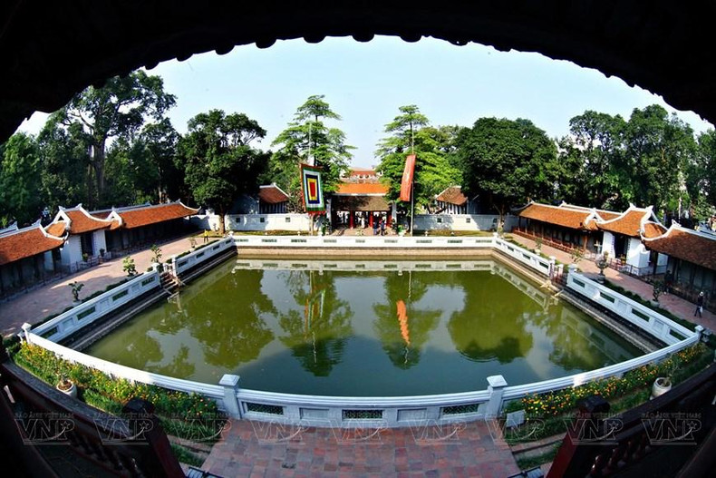 Van Mieu- Quoc Tu Giam (Templo de la Literatura). (Fotografía: VNA) Van Mieu- Quoc Tu Giam (Templo de la Literatura). (Fotografía: VNA)