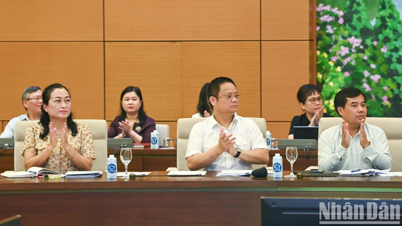 Delegados a la reunión. Delegados a la reunión.