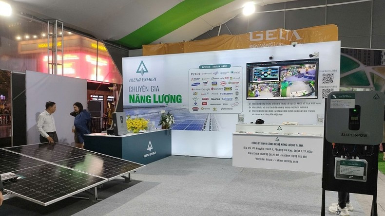 La compañía Elena Energy presenta modelos y soluciones integrales de tecnología verde. La compañía Elena Energy presenta modelos y soluciones integrales de tecnología verde.