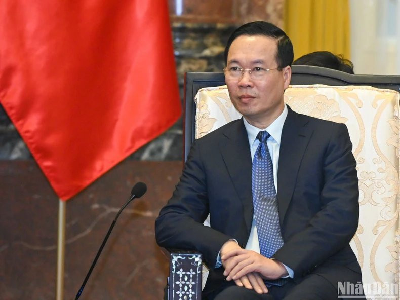 El presidente vietnamita, Vo Van Thuong, habla en la reunión. El presidente vietnamita, Vo Van Thuong, habla en la reunión.