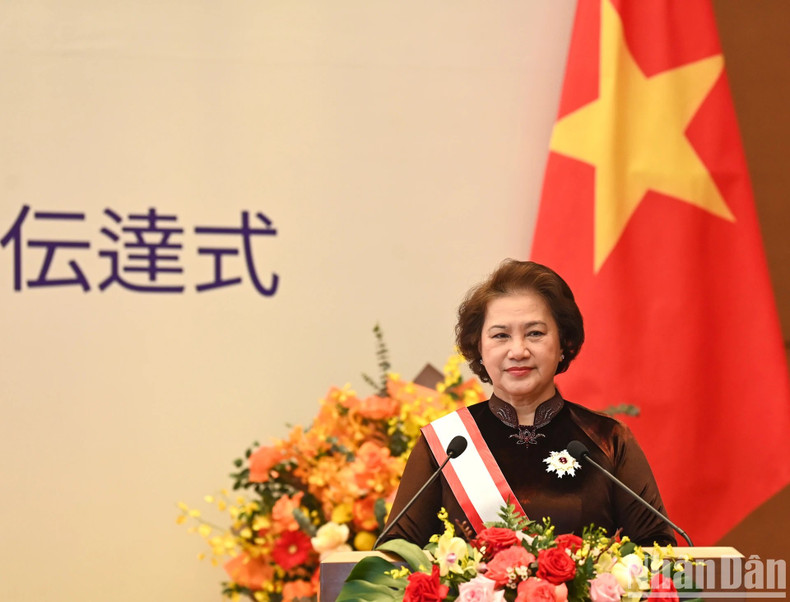 La ex presidenta de la ANV, Nguyen Thi Kim Ngan, habla en el acto. La ex presidenta de la ANV, Nguyen Thi Kim Ngan, habla en el acto.