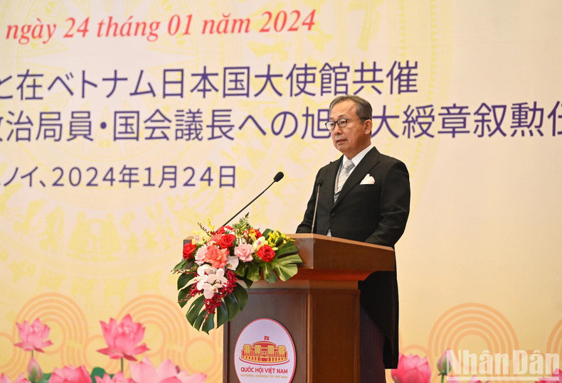 El embajador de Japón en Vietnam, Yamada Takio, habla en el acto. El embajador de Japón en Vietnam, Yamada Takio, habla en el acto.