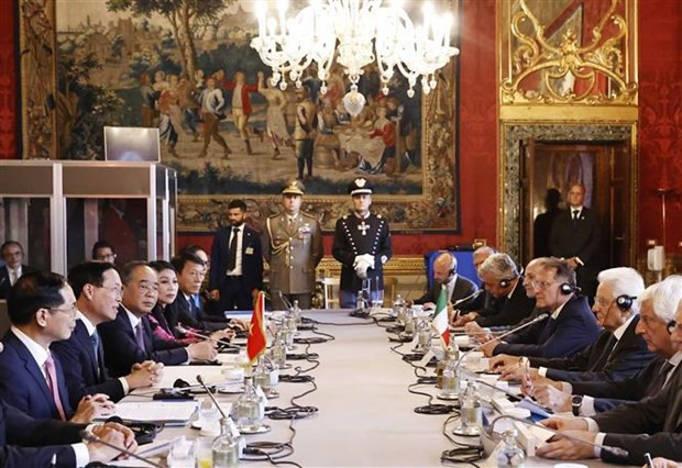 Los presidentes de Vietnam, Vo Van Thuong, y de Italia, Sergio Mattarella, sostienen conversaciones. (Foto: VNA) Los presidentes de Vietnam, Vo Van Thuong, y de Italia, Sergio Mattarella, sostienen conversaciones. (Foto: VNA)