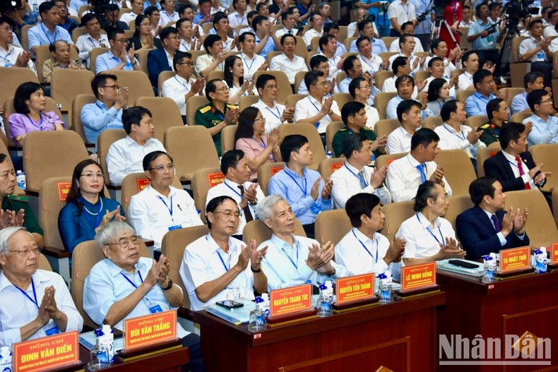 Delegados a la conferencia. Delegados a la conferencia.
