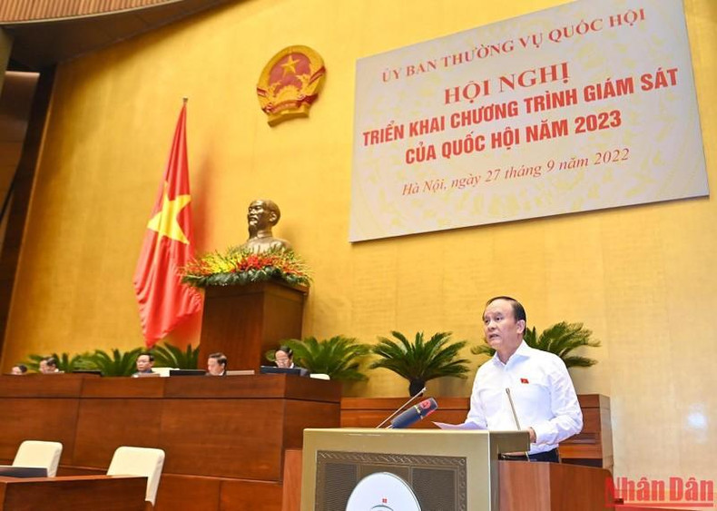 Presidente del Consejo Popular de Hanói, Nguyen Ngoc Tuan, habla en la cita. Presidente del Consejo Popular de Hanói, Nguyen Ngoc Tuan, habla en la cita.