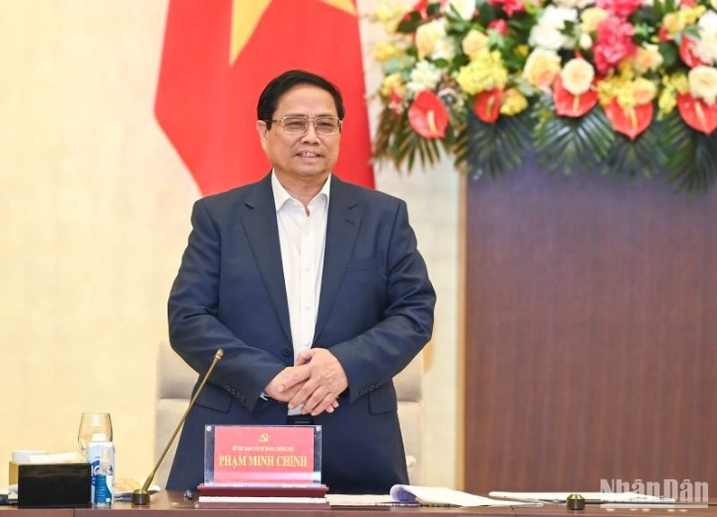 El secretario del Comité de Asuntos partidistas y primer ministro del Gobierno, Pham Minh Chinh, pronuncia el discurso de clausura de la conferencia. El secretario del Comité de Asuntos partidistas y primer ministro del Gobierno, Pham Minh Chinh, pronuncia el discurso de clausura de la conferencia.
