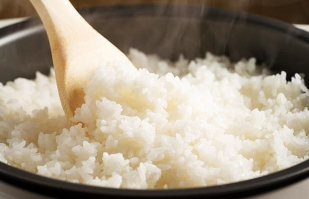 “Com tam” es un plato tradicional de los vietnamitas. Taste Atlas lo describe como una comida al estilo casero, ya que su ingrediente principal es el "tam", un tipo de arroz partido durante el proceso de producción del arroz. (Foto: VNA) “Com tam” es un plato tradicional de los vietnamitas. Taste Atlas lo describe como una comida al estilo casero, ya que su ingrediente principal es el "tam", un tipo de arroz partido durante el proceso de producción del arroz. (Foto: VNA)
