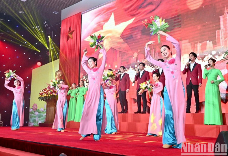 Actuación artística en el evento. Actuación artística en el evento.