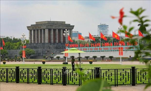 Casi 29 mil personas visitan Mausoleo de Ho Chi Minh en Día Nacional de Vietnam. (Fotografía: VNA) Casi 29 mil personas visitan Mausoleo de Ho Chi Minh en Día Nacional de Vietnam. (Fotografía: VNA)