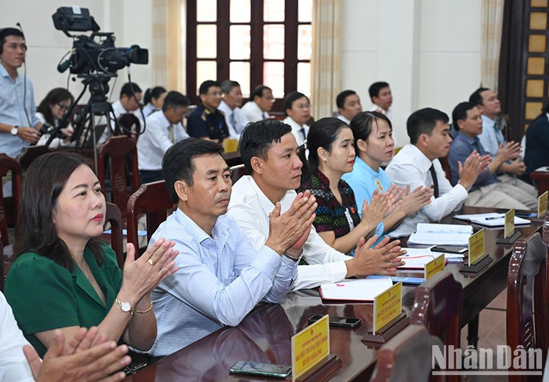 Delegasos a la cita. Delegasos a la cita.