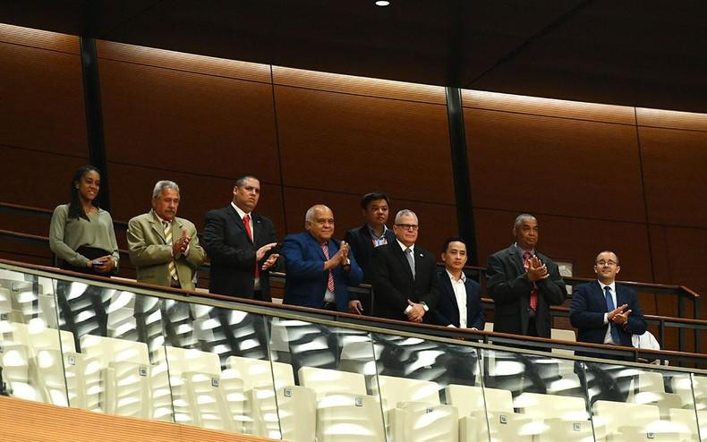 La delegación de Cuba encabezada por su secretario de la Asamblea Nacional del Poder Popular y del Consejo de Estado Homero Acosta Álvarez, asiste a una sesión del Parlamento vietnamita en la cuarta semana de trabajo.