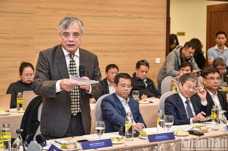 El economista Tran Dinh Thien, ofrece soluciones para resolver los problemas existentes en las políticas destinadas a recuperar el turismo.