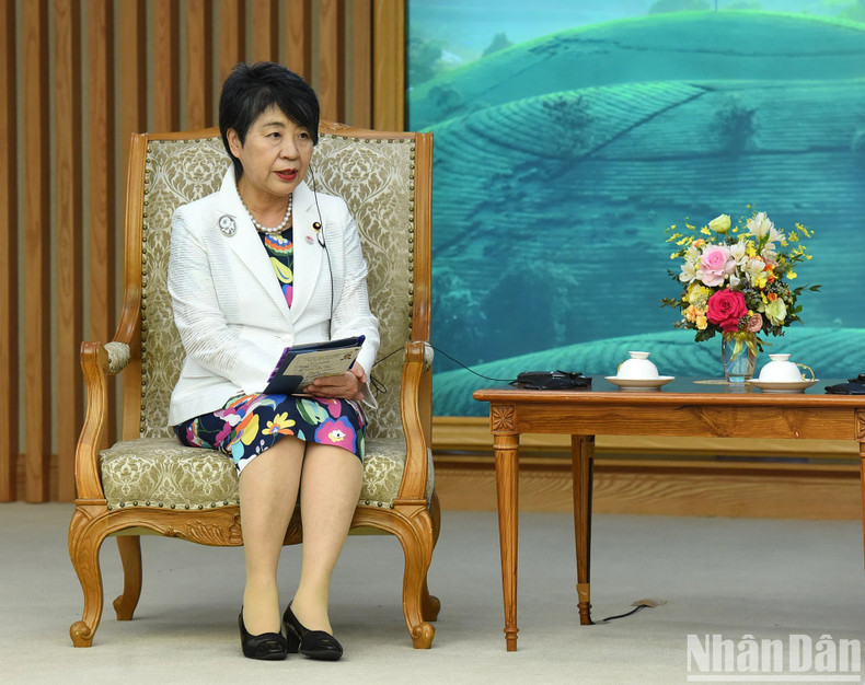 La ministra de Asuntos Exteriores de Japón, Kamikawa Yoko, habla en el encuentro. La ministra de Asuntos Exteriores de Japón, Kamikawa Yoko, habla en el encuentro.
