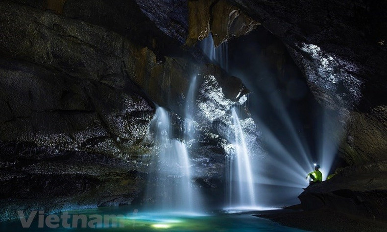 Curiosas estructuras de estalactitas cónicas en la cueva de Hang Va. (Foto: Vietnam+)