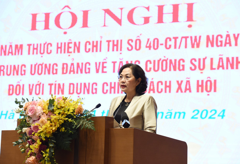 La gobernadora del Banco Estatal de Vietnam, Nguyen Thi Hong, habla en el evento. La gobernadora del Banco Estatal de Vietnam, Nguyen Thi Hong, habla en el evento.
