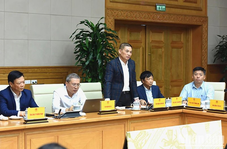 Dirigente del grupo Son Hai interviene en la cita.