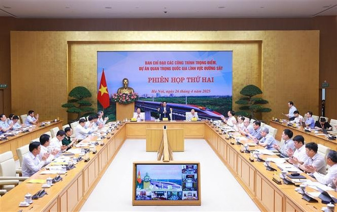 Panorama de la segunda reunión del Comité Directivo para proyectos clave en el sector ferroviario. (Foto: VNA)