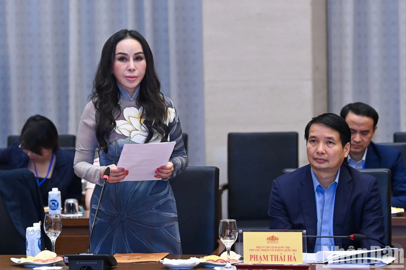 La vicepresidenta del grupo KN Holdings, Le Nu Thuy Duong.