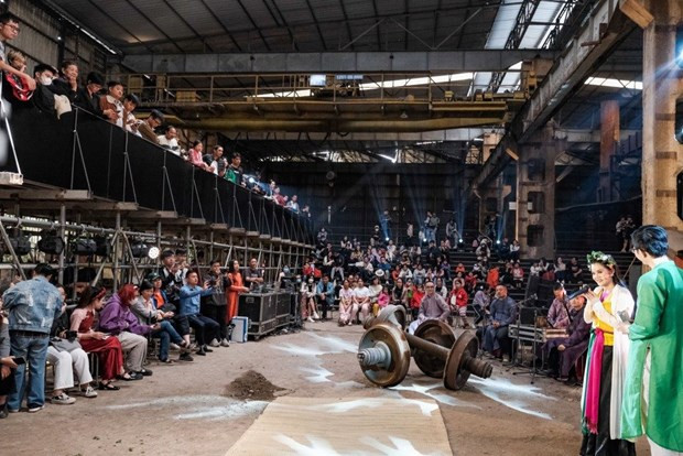 Espacio creativo en la fábrica de trenes Gia Lam. (Fuente: hanoimoi.com.vn) Espacio creativo en la fábrica de trenes Gia Lam. (Fuente: hanoimoi.com.vn)