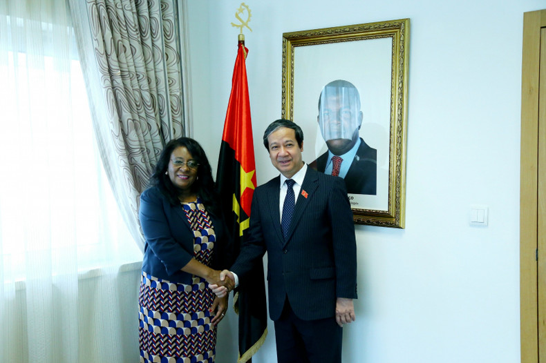 Nguyen Kim Son, Ministro de Educación y Formación de Vietnam, y Maria do Rosário Bragança, Ministra de Enseñanza Superior, Ciencia e Innovación de Angola. (Foto: cand.com.vn) Nguyen Kim Son, Ministro de Educación y Formación de Vietnam, y Maria do Rosário Bragança, Ministra de Enseñanza Superior, Ciencia e Innovación de Angola. (Foto: cand.com.vn)