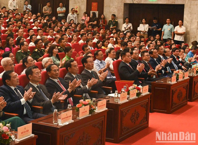 Delegados en el evento. (Foto: Nhan Dan)