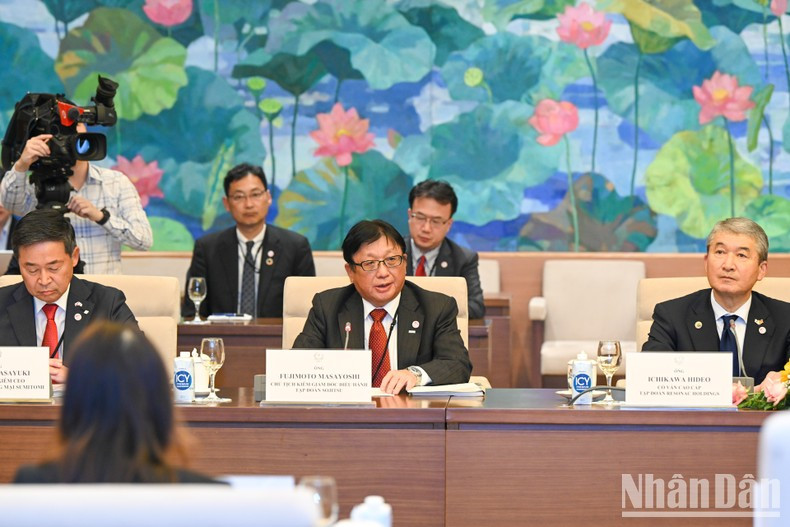 Dirigente vietnamita recibe a líderes de Federación de Organizaciones Económicas de Japón ảnh 6