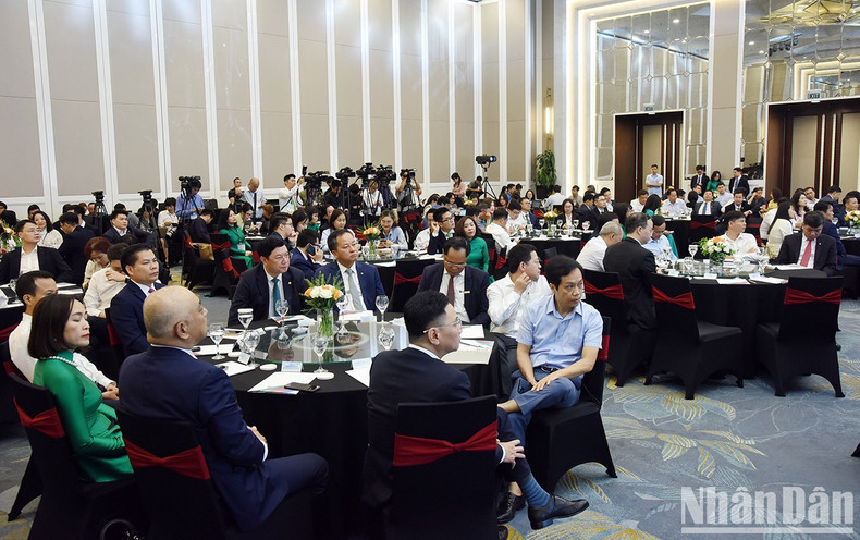 Delegados a la ceremonia. Delegados a la ceremonia.