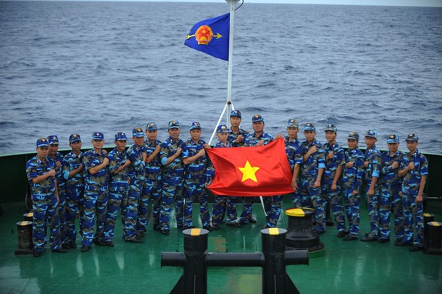 Los oficiales y soldados de la Región CSB1 de Vietnam están decididos a proteger los mares, islas y la plataforma continental sagrada de la Patria. (Foto: VNA) Los oficiales y soldados de la Región CSB1 de Vietnam están decididos a proteger los mares, islas y la plataforma continental sagrada de la Patria. (Foto: VNA)