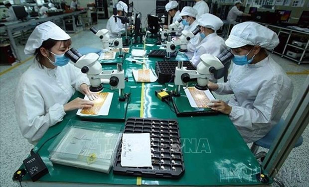 Productos y componentes electrónicos, uno de los principales artículos exportados de Vietnam a los mercados europeos y americanos. (Foto: VNA) Productos y componentes electrónicos, uno de los principales artículos exportados de Vietnam a los mercados europeos y americanos. (Foto: VNA)
