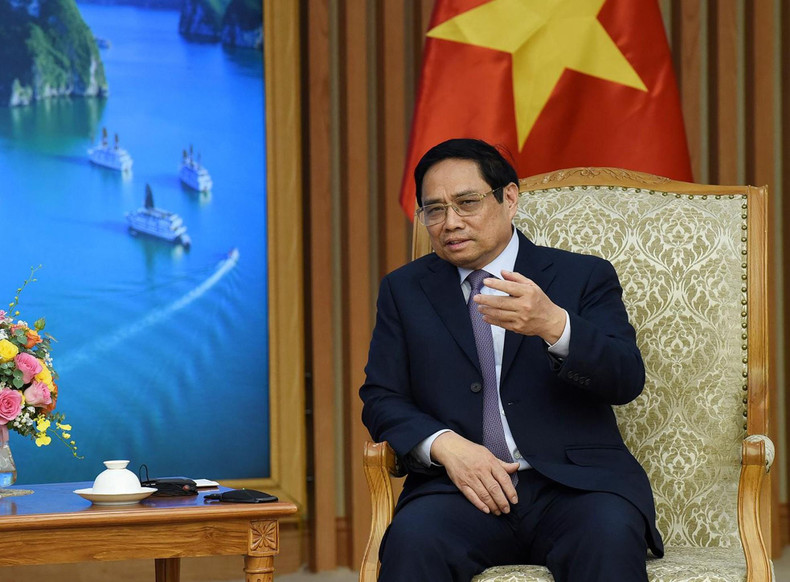Minh Chinh resaltó el desarrollo fuerte, integral y sustancial de la Asociacion Estratégica amplia Vietnam- Japón con gran confianza política. Según el premier, Japón sigue siendo uno de los socios económicos claves de Vietnam, el mayor proveedor de la Asistencia Oficial para el Desarrollo (AOD), el segundo socio de cooperación laboral, el tercer inversor y el cuarto socio comercial del país indochino. Minh Chinh resaltó el desarrollo fuerte, integral y sustancial de la Asociacion Estratégica amplia Vietnam- Japón con gran confianza política. Según el premier, Japón sigue siendo uno de los socios económicos claves de Vietnam, el mayor proveedor de la Asistencia Oficial para el Desarrollo (AOD), el segundo socio de cooperación laboral, el tercer inversor y el cuarto socio comercial del país indochino.