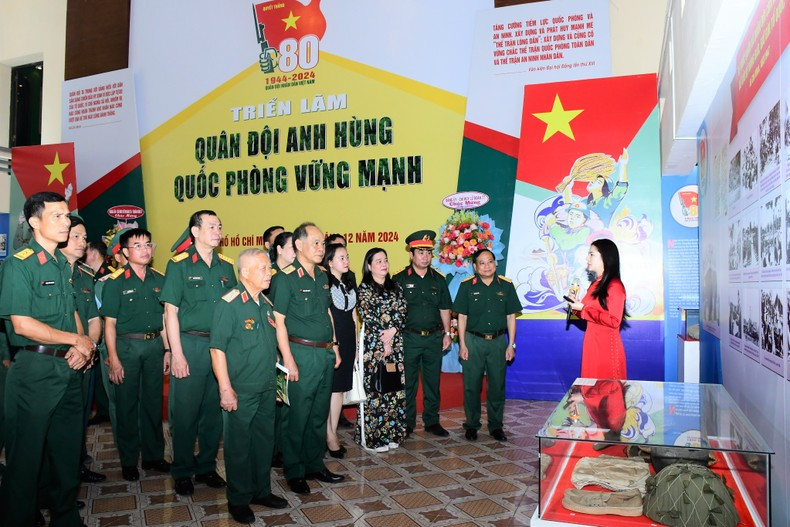 En la exposición. En la exposición.