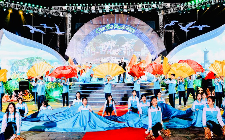 Actuación artística en el evento. Actuación artística en el evento.