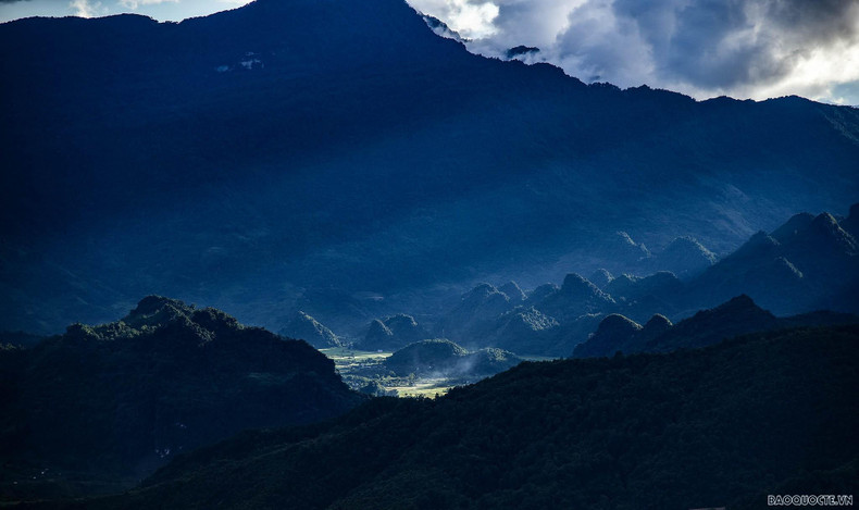 Con una posición geográfica importante como puente entre Sa Pa (provincia de Lao Cai) y la provincia colindante de Dien Bien, Lai Chau es una parada indispensable en el recorrido para descubrir el Noroeste del país indochino. (Fotografía: baoquocte.vn) Con una posición geográfica importante como puente entre Sa Pa (provincia de Lao Cai) y la provincia colindante de Dien Bien, Lai Chau es una parada indispensable en el recorrido para descubrir el Noroeste del país indochino. (Fotografía: baoquocte.vn)